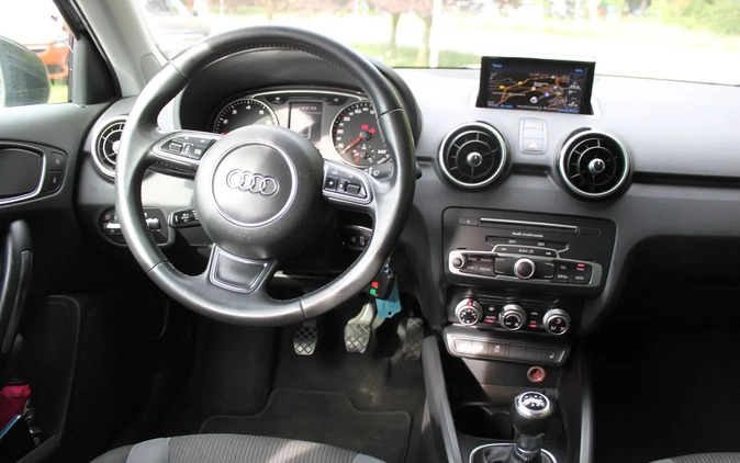 Audi A1 cena 42900 przebieg: 80200, rok produkcji 2016 z Wałbrzych małe 106